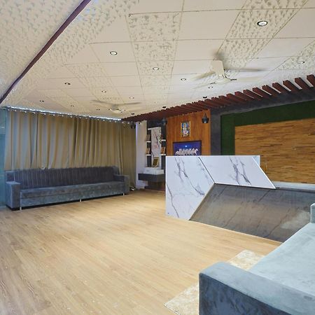 Hotel Monville Group Vadodara Luaran gambar