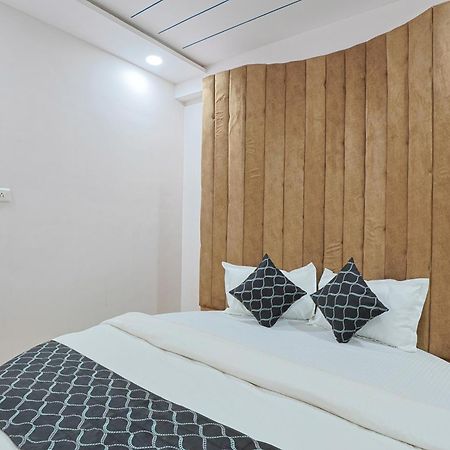 Hotel Monville Group Vadodara Luaran gambar