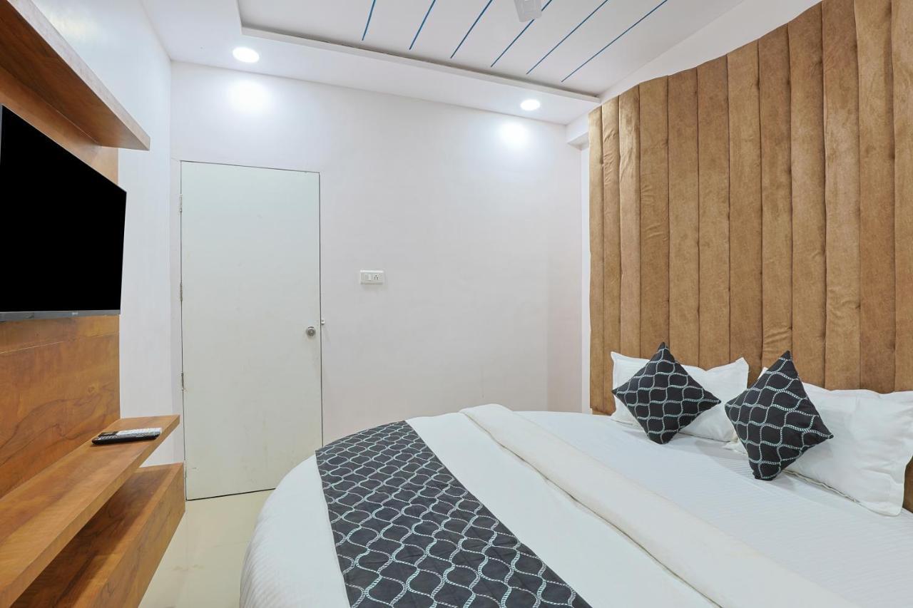 Hotel Monville Group Vadodara Luaran gambar