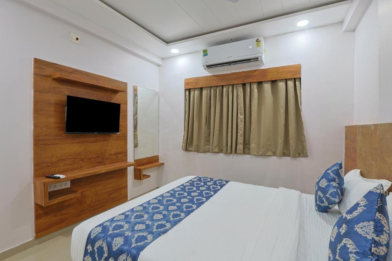 Hotel Monville Group Vadodara Luaran gambar