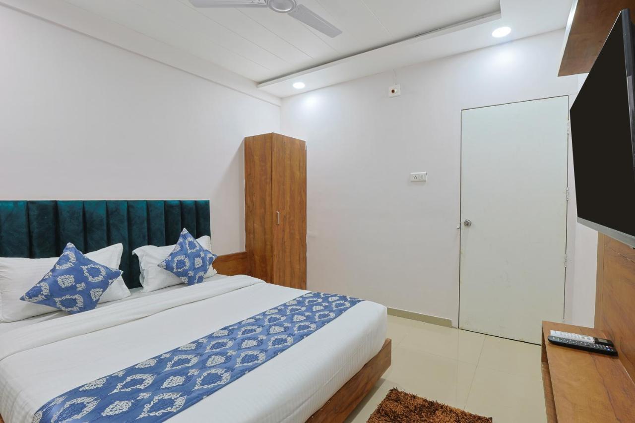 Hotel Monville Group Vadodara Luaran gambar