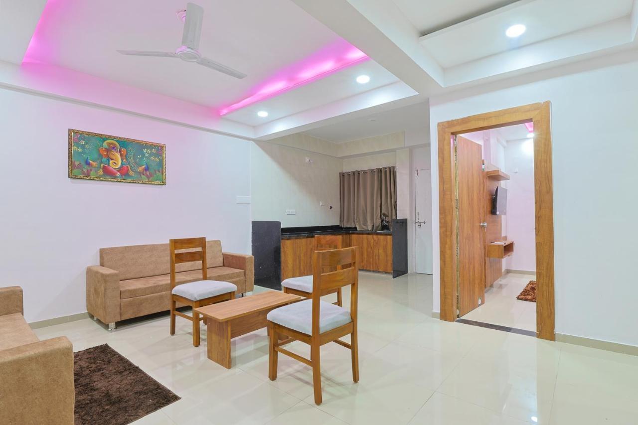 Hotel Monville Group Vadodara Luaran gambar