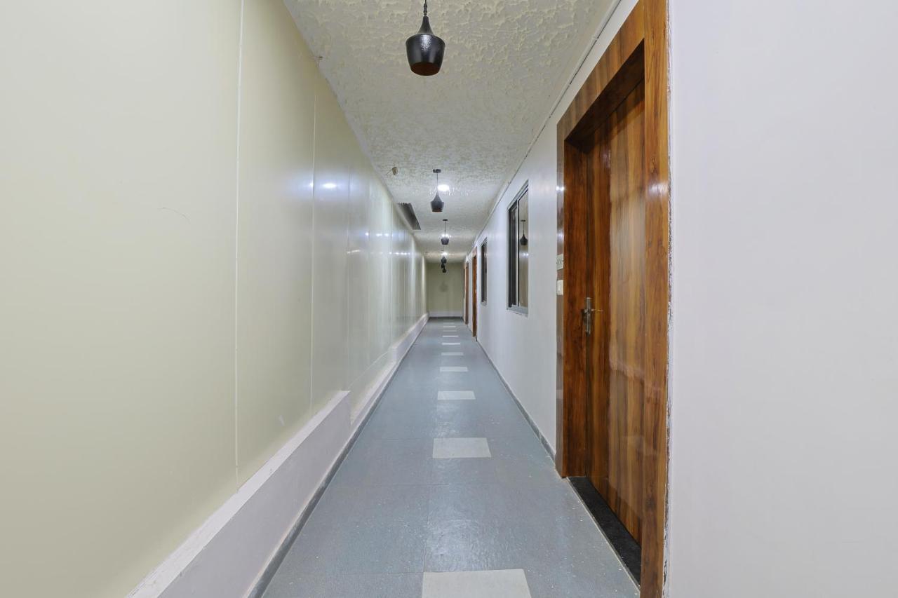 Hotel Monville Group Vadodara Luaran gambar