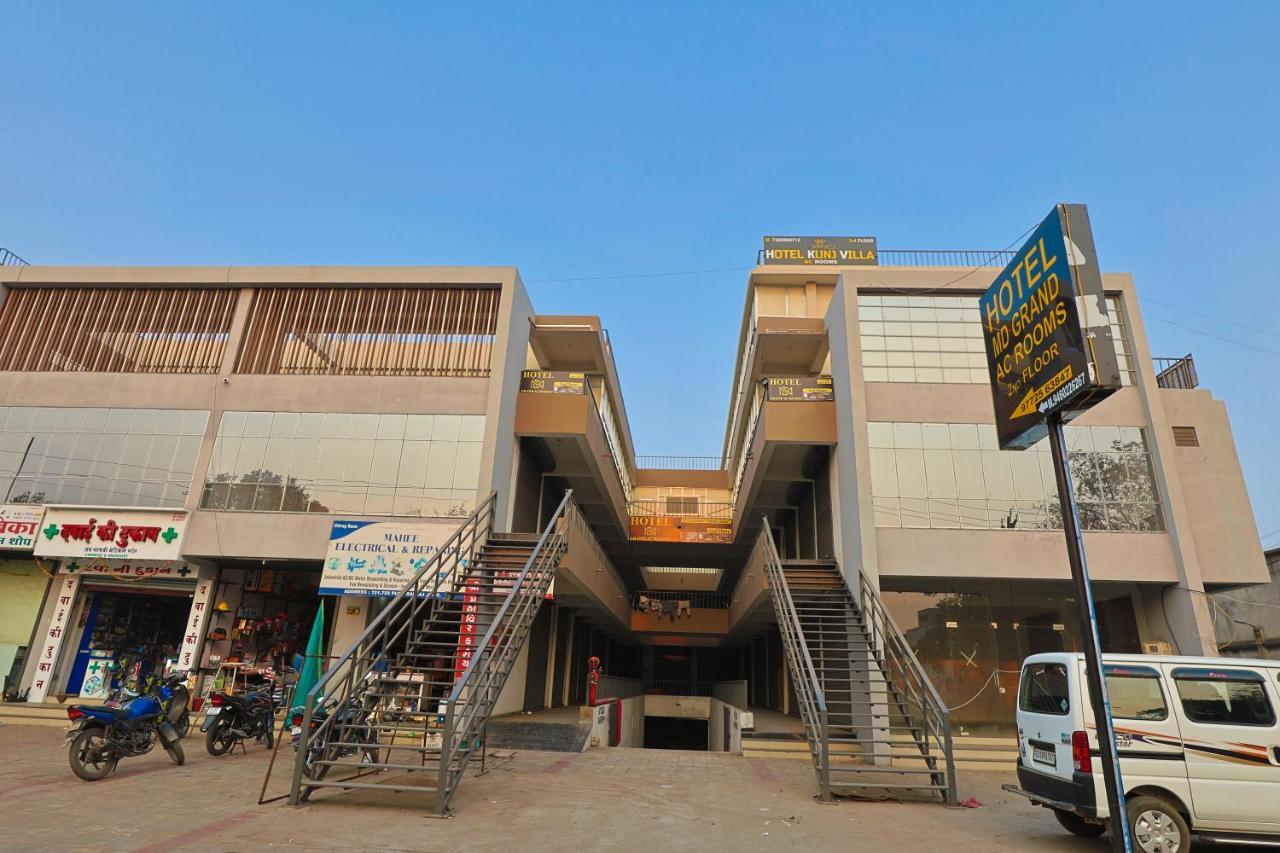 Hotel Monville Group Vadodara Luaran gambar