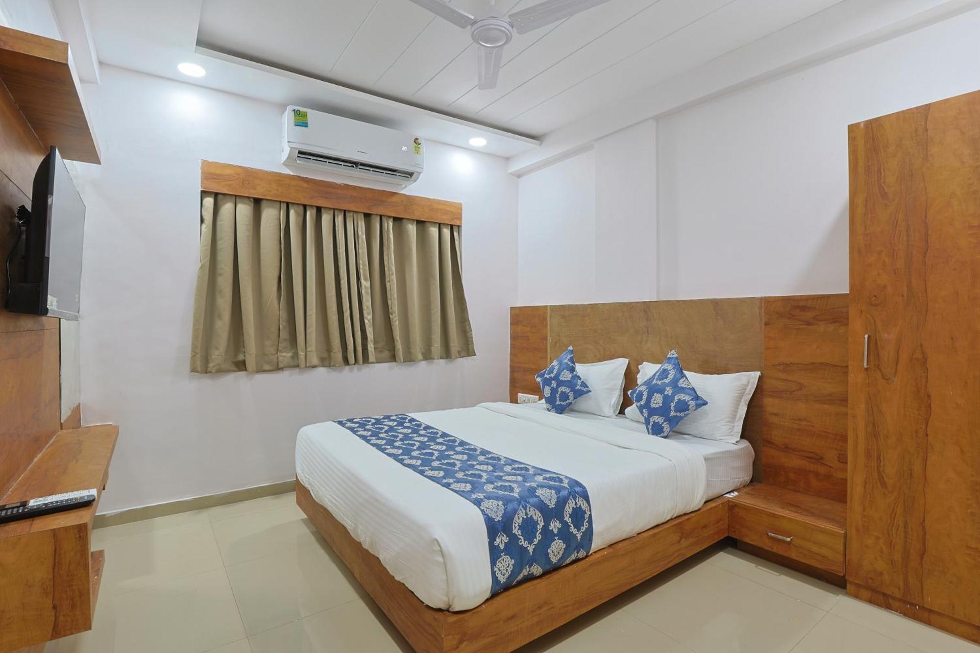 Hotel Monville Group Vadodara Luaran gambar